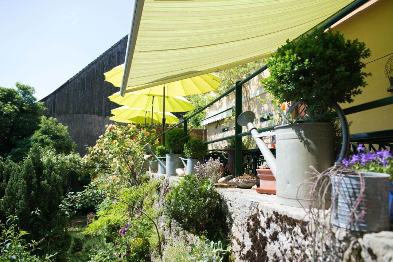 Hotel De La Beroche Saint-Aubin-Sauges Kültér fotó